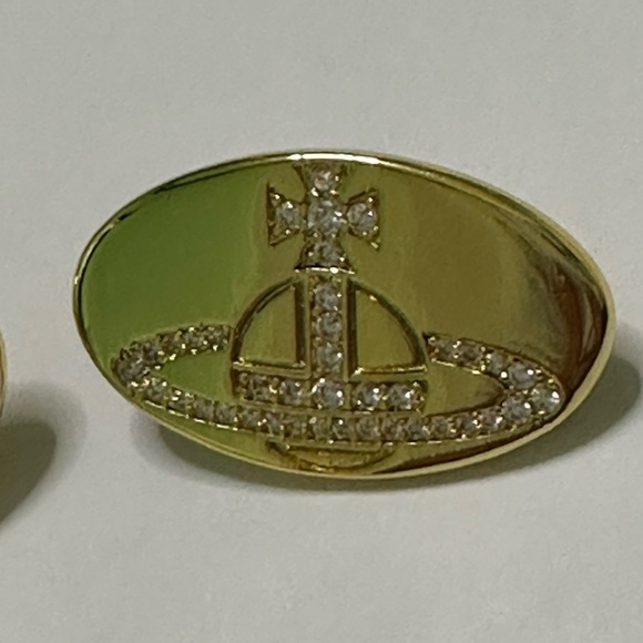 Sold out vintage signature crystal Orb stud earrings - Picture 4 of 7